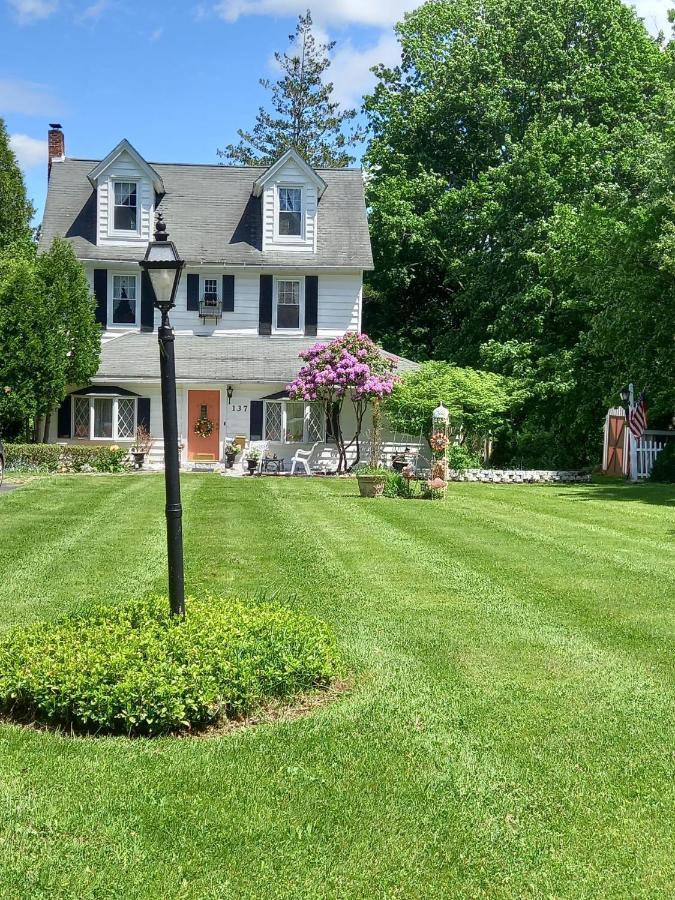 Elegantly English Catskills Liberty Exterior photo