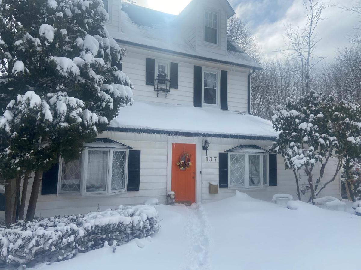 Elegantly English Catskills Liberty Exterior photo